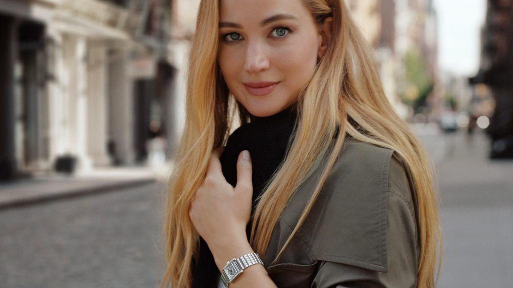 Jennifer Lawrence med klokke på armen